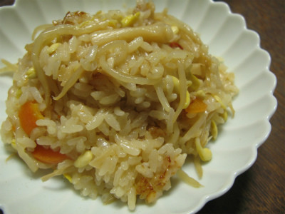 豆もやしと味付けメンマの中華ご飯の画像