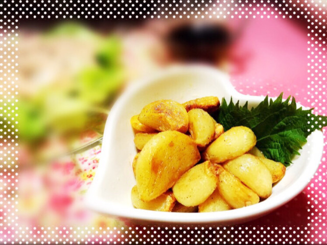 裏技de簡単丸ごと皮むき ﾆﾝﾆｸ丸揚げ レシピ 作り方 By あーたくん クックパッド