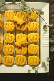 mハロウィンに♪かぼちゃクッキーの写真