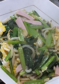 ダイエット用小松菜と卵のコンニャク麺炒め