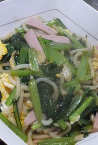 ダイエット用小松菜と卵のコンニャク麺炒め