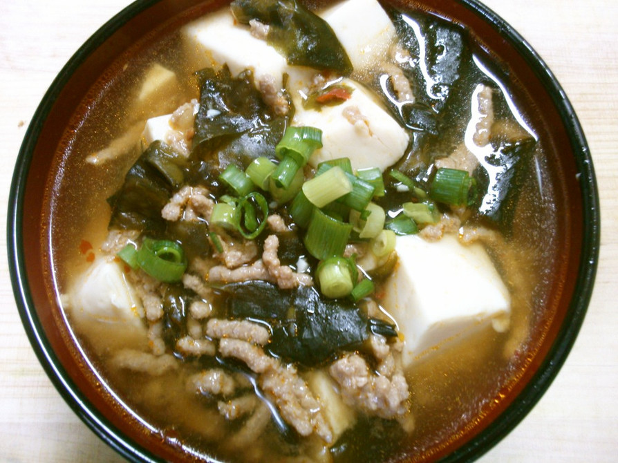 豆腐とワカメ 挽き肉のピリ辛中華スープ♪の画像
