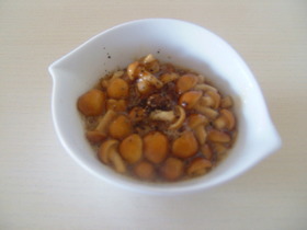 だし醤油だけ!なめこの小鉢