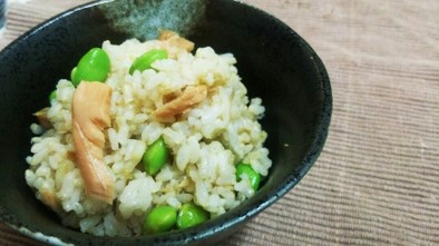 鮭と枝豆の☆簡単☆混ぜご飯の写真