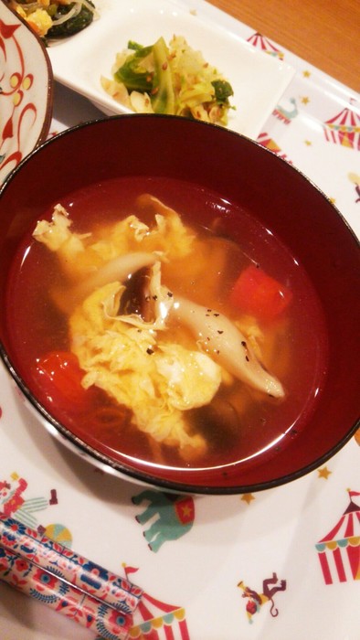 トマトとしめじの卵スープ♡の写真