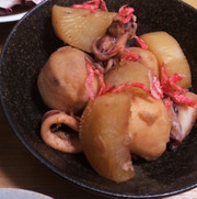 いか里芋大根の煮物の写真