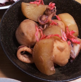いか里芋大根の煮物