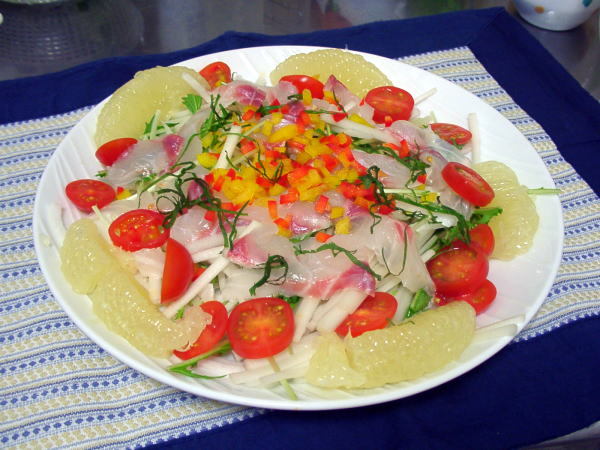 鯛とウドのカルパッチョ風サラダの画像