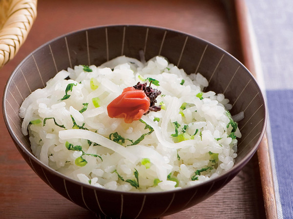 菜めしの梅干し添え