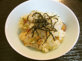 干しエビと大根の葉の餅入り炊き込みご飯