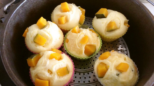 ダッチオーブンで簡単蒸しパン レシピ 作り方 By チームtone クックパッド 簡単おいしいみんなのレシピが350万品