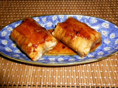 豆腐の肉巻きネギ生姜サンドぽん酢照り焼きの写真