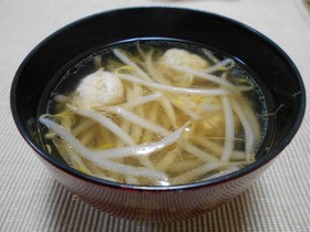 創味シャンタンDXを使って鶏団子スープ