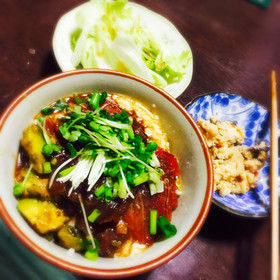 まぐろの漬け丼