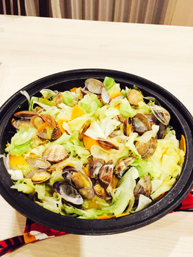 簡単!あさりとキャベツのバター醤油酒蒸し