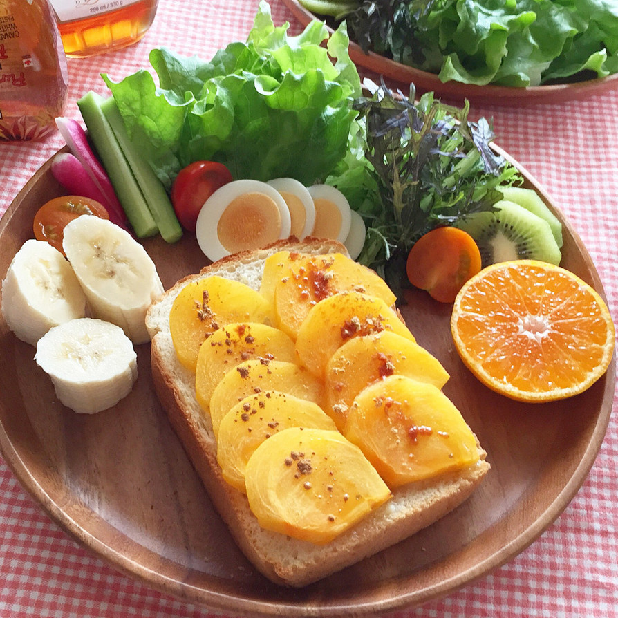 美味しい〜♡クリームチーズと柿のトーストの画像