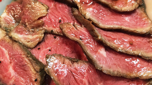 簡単 ローストビーフ レシピ 作り方 By きなこもこもこ クックパッド 簡単おいしいみんなのレシピが356万品