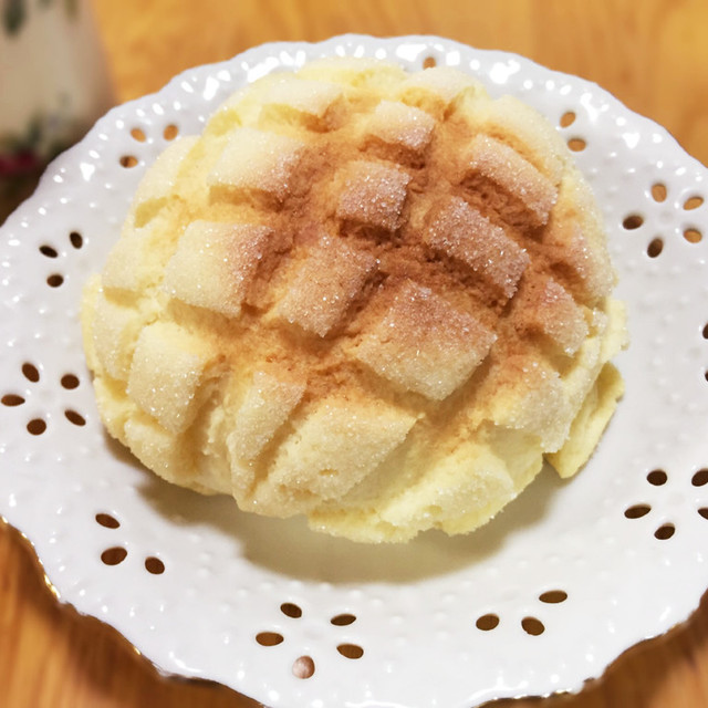 皮がたっぷり カリふわ簡単メロンパン レシピ 作り方 By あいな クックパッド 簡単おいしいみんなのレシピが352万品