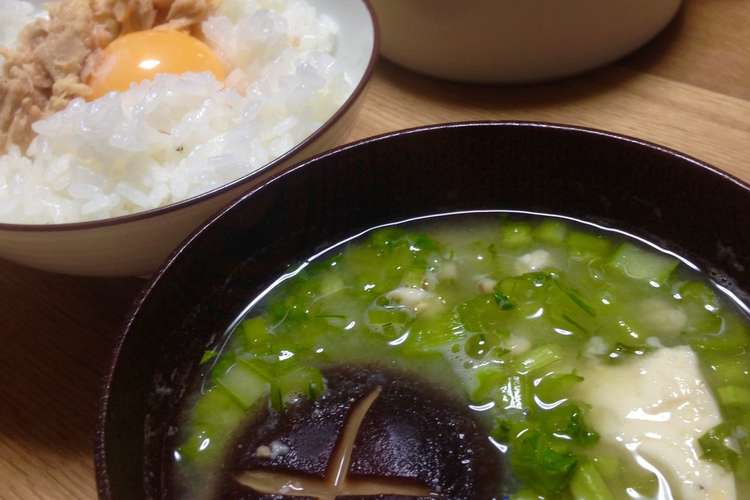 小松菜と生しいたけの鉄補給味噌汁 レシピ 作り方 By Hutteキッチン クックパッド 簡単おいしいみんなのレシピが360万品