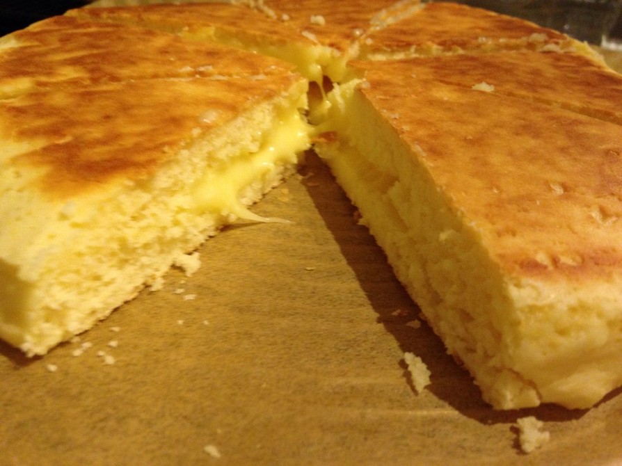 フライパンでとろ〜りチーズの米粉パンの画像
