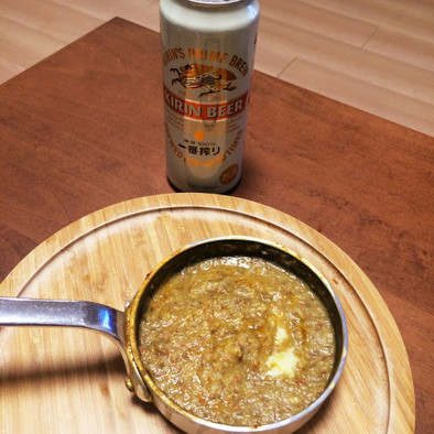 カニ味噌缶で、甲羅焼き風(酒のあてに最高の写真