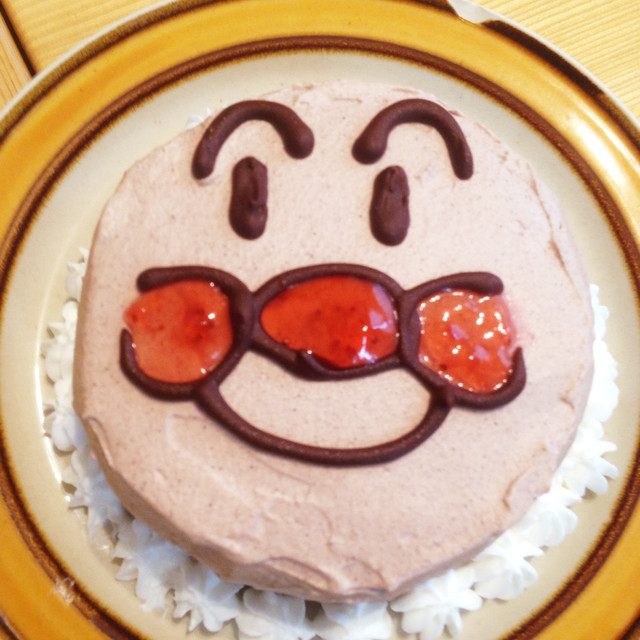 2歳バースデーケーキ アンパンマン 簡単 レシピ 作り方 By Tyat クックパッド