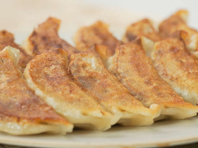 餃子 おいしい 焼き 方