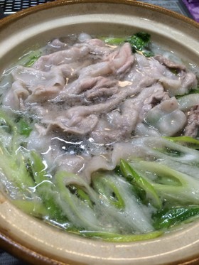 レタスと豚肉の簡単しゃぶしゃぶ鍋★