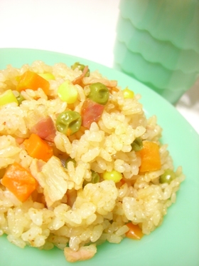 簡単!炊飯器で炊くケチャップピラフ