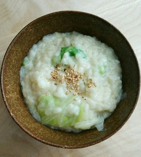 時短でほっこり♪ 豆乳とキャベツのお粥