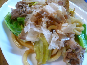 ゴマ油香る☆シンプル焼きうどん