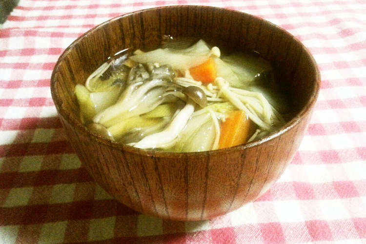 とろっと温まる 白菜ときのこの汁物 レシピ 作り方 By 真生mama クックパッド 簡単おいしいみんなのレシピが354万品
