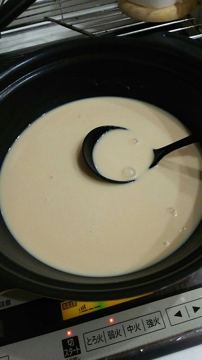 手作りスープで豆乳鍋の写真