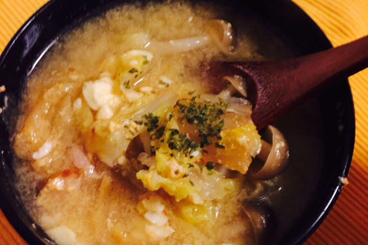 燃秋味覚 寒い日の味噌汁 レシピ 作り方 By 角田食堂 クックパッド 簡単おいしいみんなのレシピが352万品