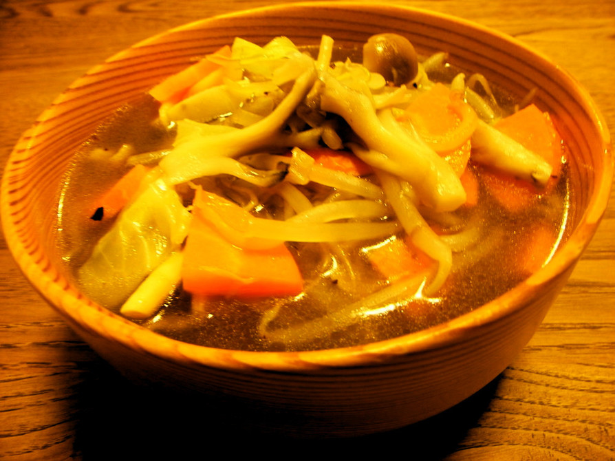 具だくさん中華野菜スープ♪の画像