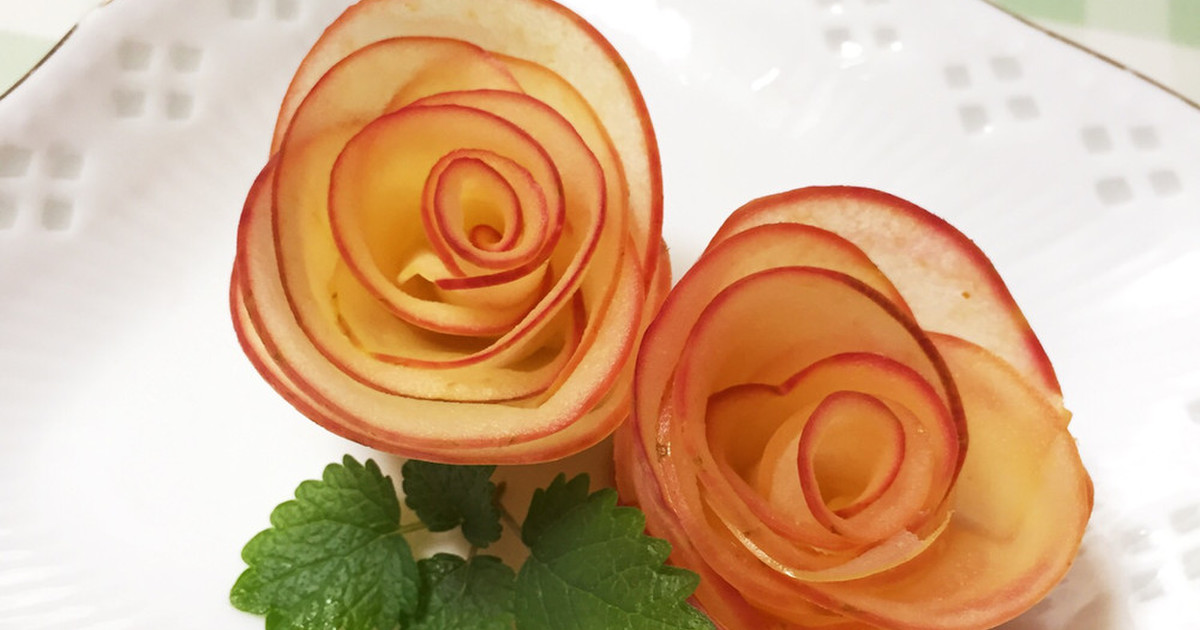 母の日もデコって簡単りんごの薔薇 レシピ 作り方 By ひらめきmei クックパッド 簡単おいしいみんなのレシピが351万品