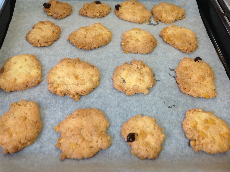 ココナッツオイル&グラノーラのクッキーの画像