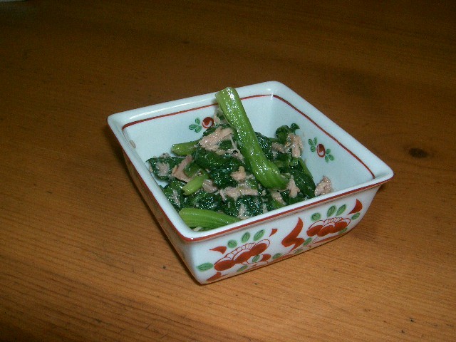 小松菜とツナの和え物 - 生姜醤油風味　の画像
