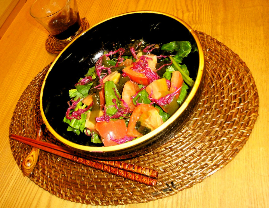旬の食用菊で定番酢の物＋サラダ＋紅ごはんの画像