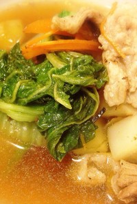 白菜と豚肉の蒸し煮 スープ風