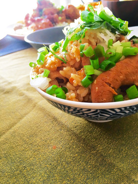 こてっちゃんで簡単モツの炊き込みご飯!