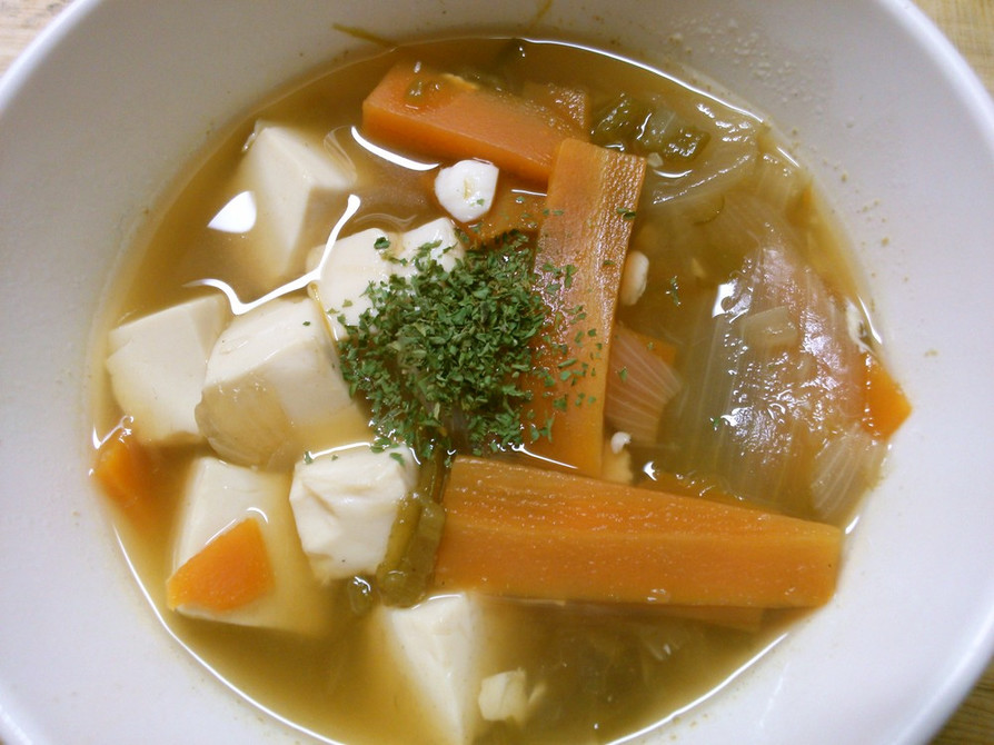 簡単♪野菜と豆腐の 和風コンソメスープの画像