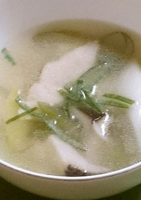 鶏胸肉と白葱・エリンギのスープ