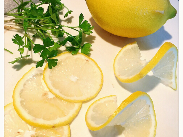 簡単 レモンの飾り切り レシピ 作り方 By Akipochi クックパッド 簡単おいしいみんなのレシピが359万品