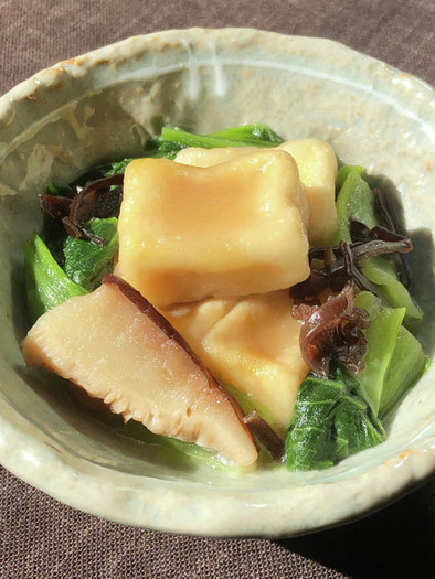 木耳と高野豆腐のうま煮の写真