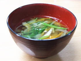 だしのきいたお吸い物