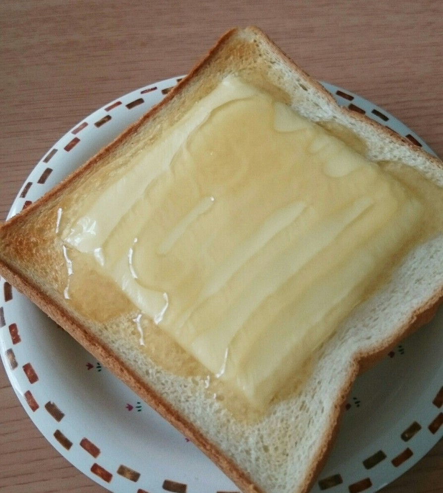 超簡単❗蜂蜜チーズトーストの画像