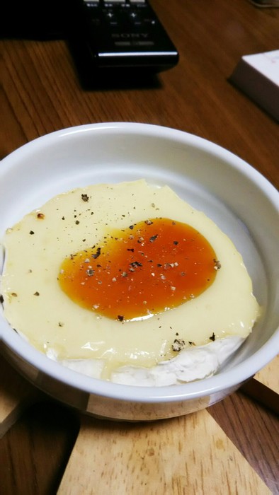 目玉焼き⁉蜂蜜カマンベールの写真