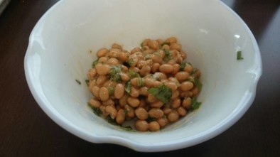 納豆と大葉のオリーブオイル和えの写真