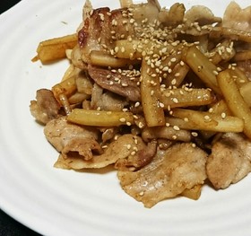 捨てないで!大根の皮と豚バラの焼肉炒め*
